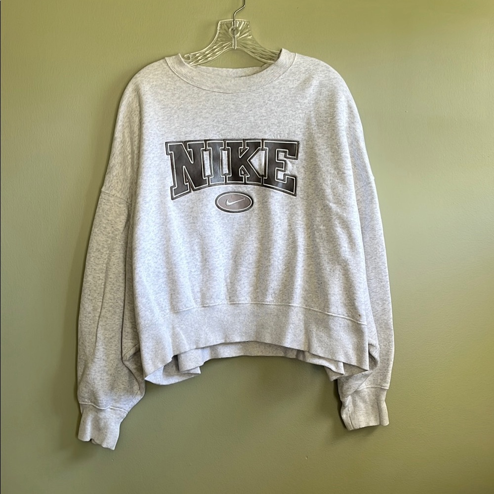 Nike Women's Gray Sweatshirt